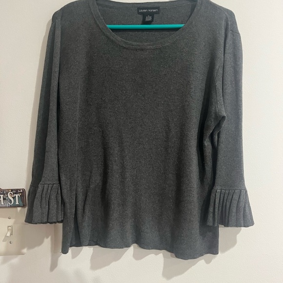 Lauren Hansen women gray sweater size M - Picture 1 of 6